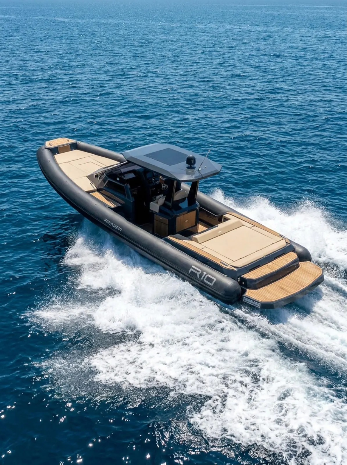 Renier R10 EFB — image 3