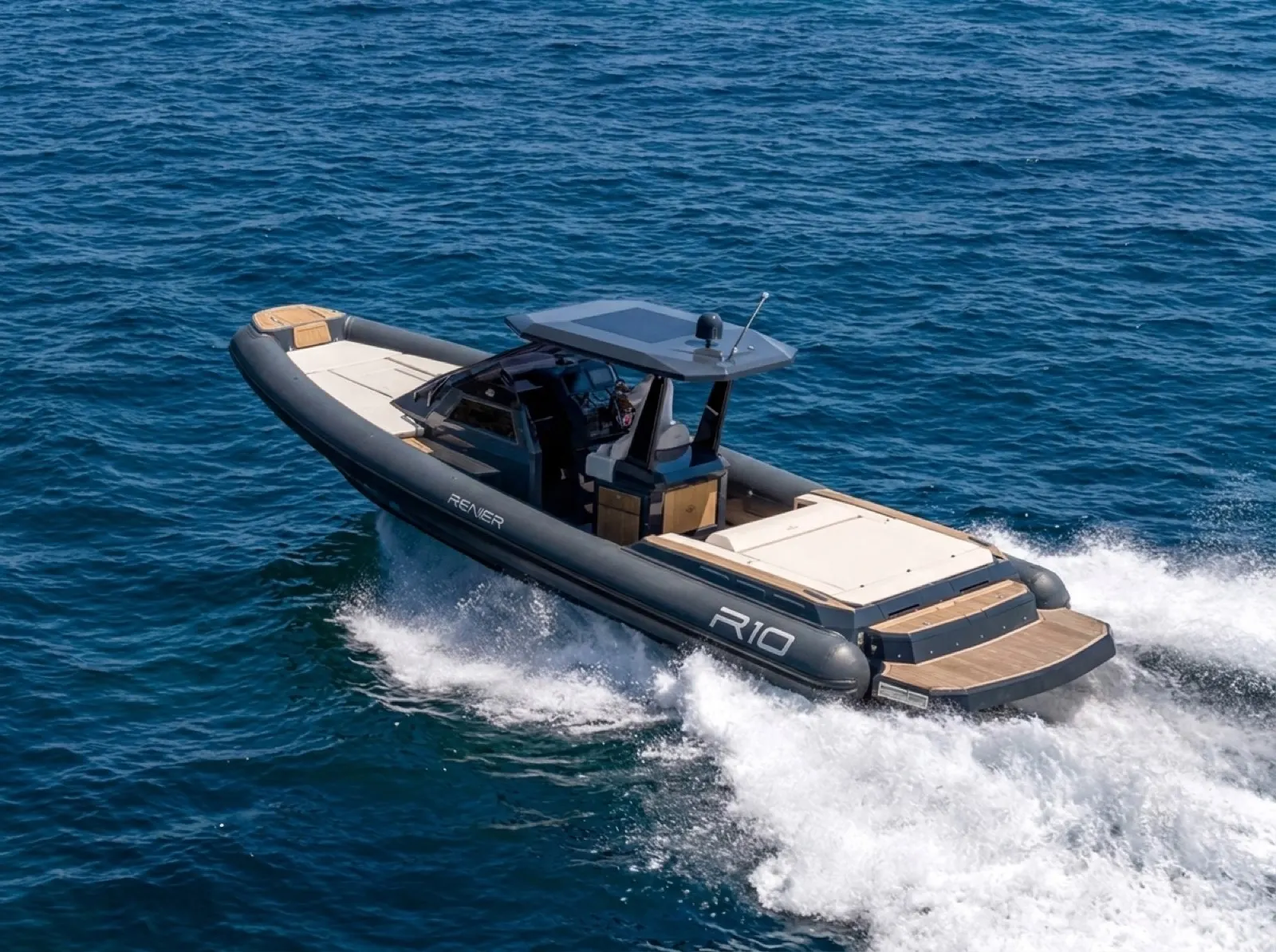 Renier R10 EFB — image 5