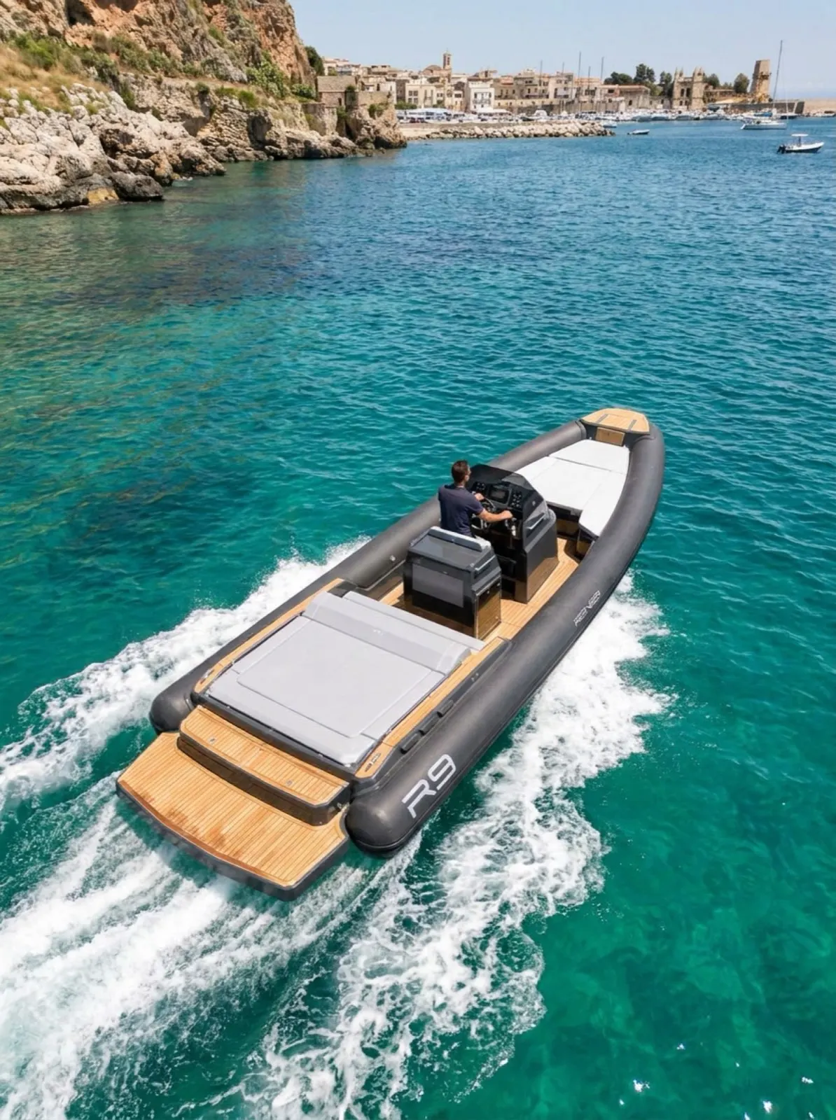 Renier R9 EFB — image 3