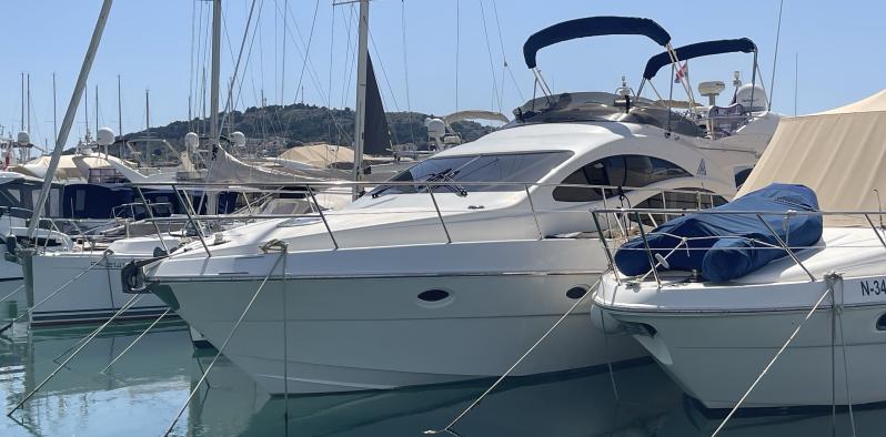 Azimut 42